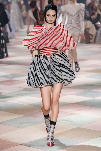Look 65